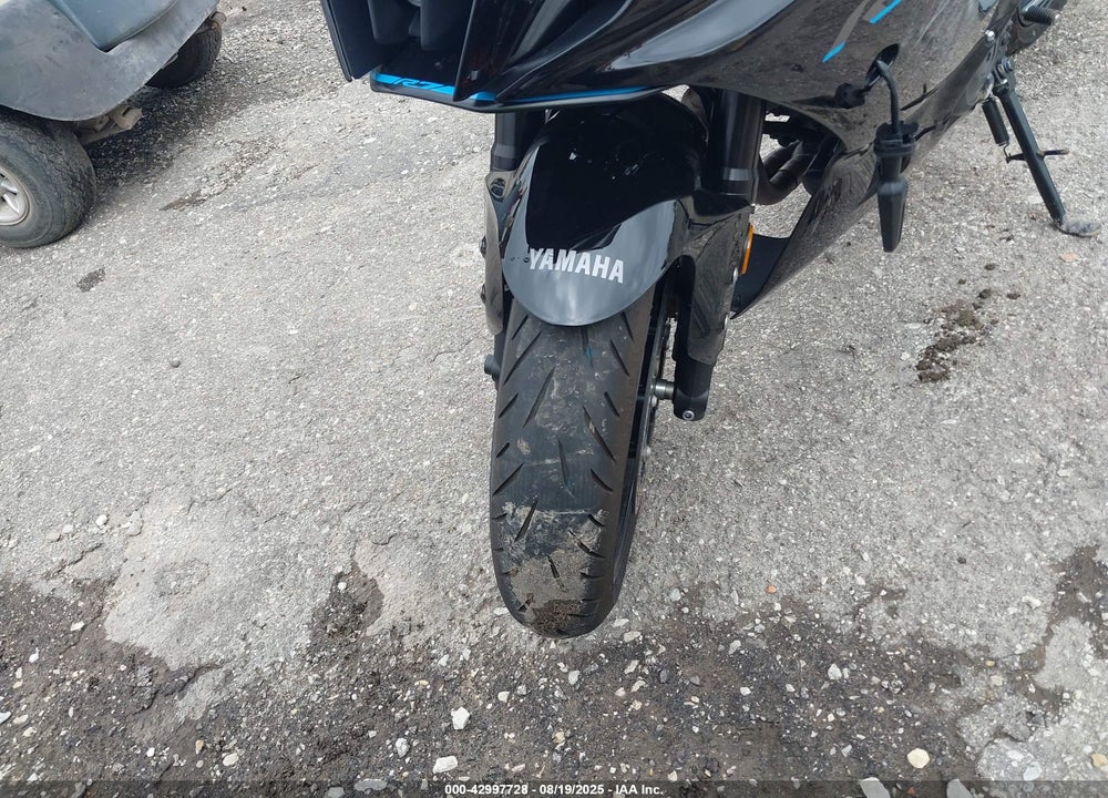 2023 YAMAHA YZFR7 VIN: JYARM38E0PA005485