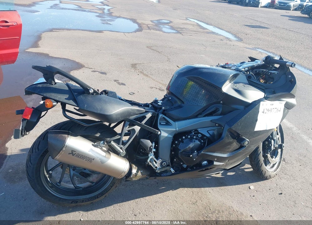 2011 BMW K1300 S VIN: WB1050904BZV94284