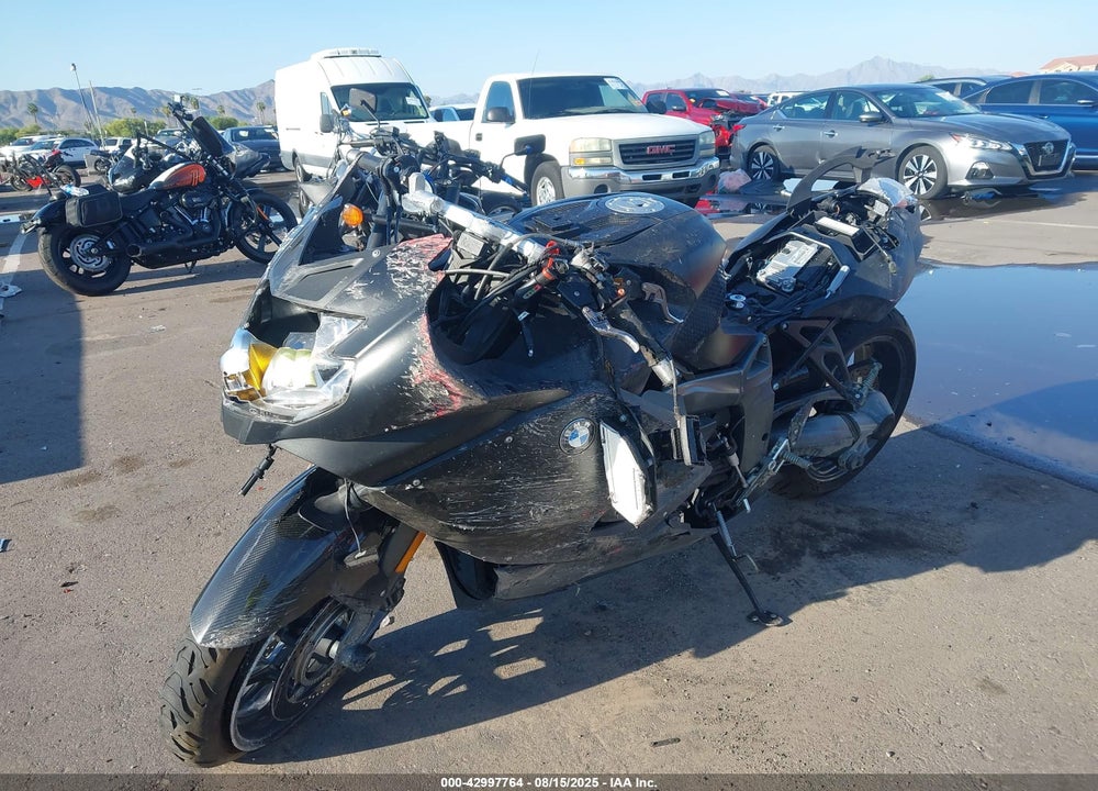 2011 BMW K1300 S VIN: WB1050904BZV94284