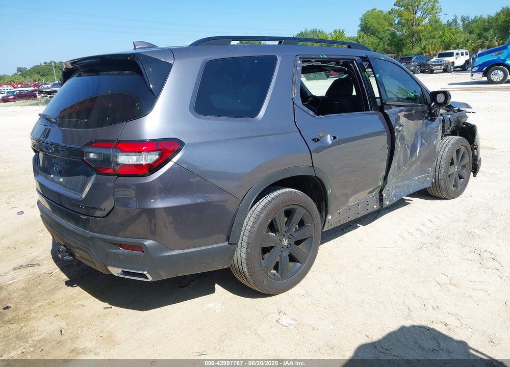 2025 HONDA PILOT VIN: 5FNYG1H93SB044182