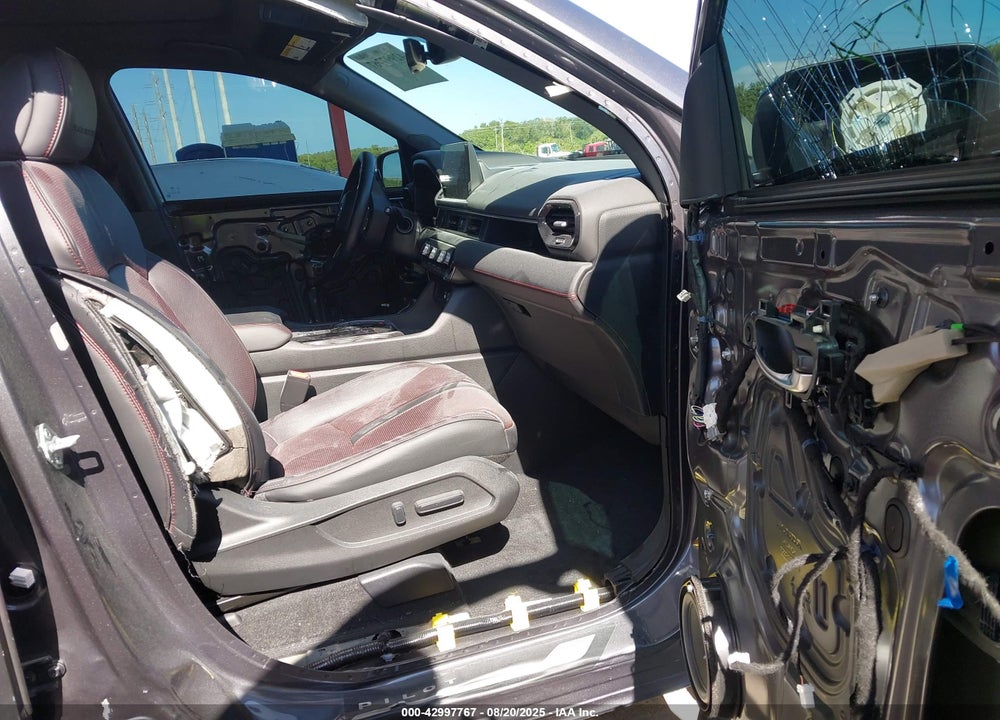 2025 HONDA PILOT VIN: 5FNYG1H93SB044182