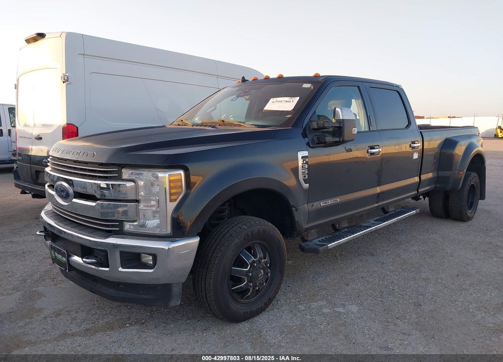 2019 FORD F-350 LARIAT VIN: 1FT8W3DT8KEE10719