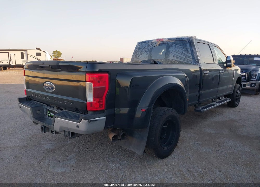 2019 FORD F-350 LARIAT VIN: 1FT8W3DT8KEE10719