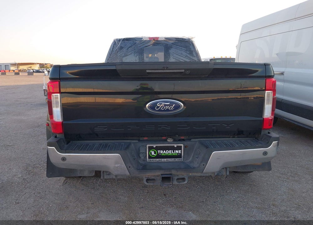 2019 FORD F-350 LARIAT VIN: 1FT8W3DT8KEE10719