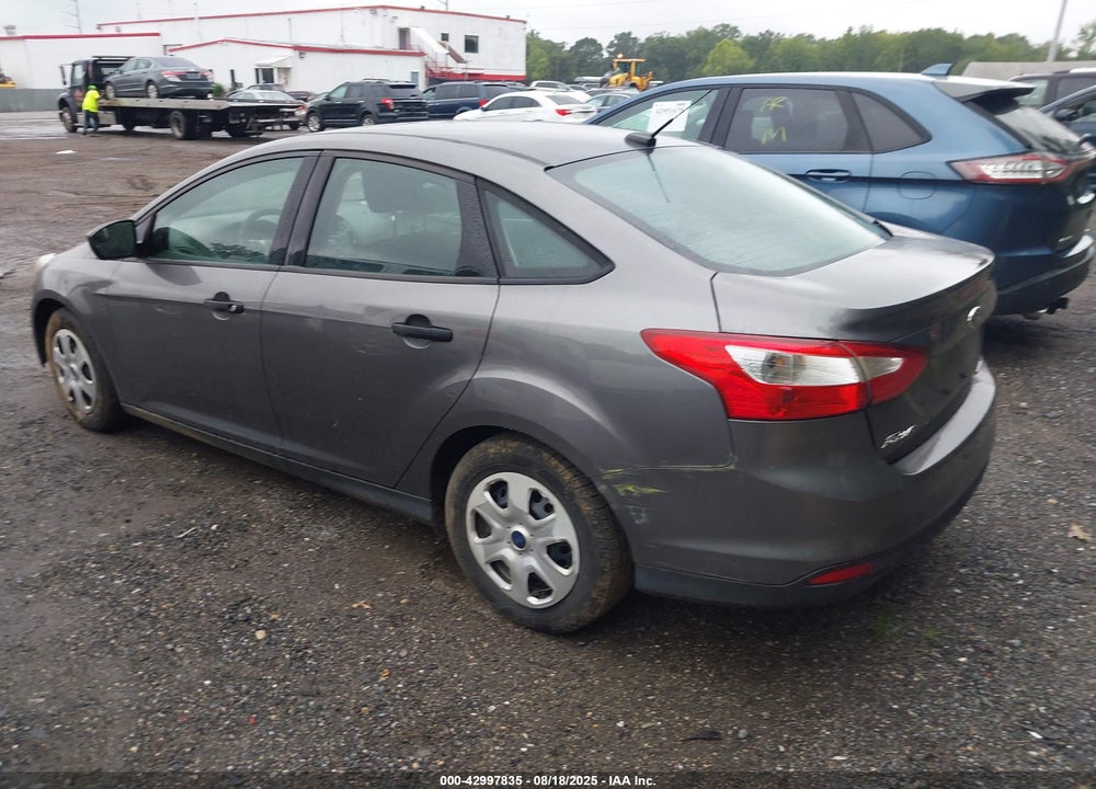 2013 FORD FOCUS VIN: 1FADP3E21DL207385