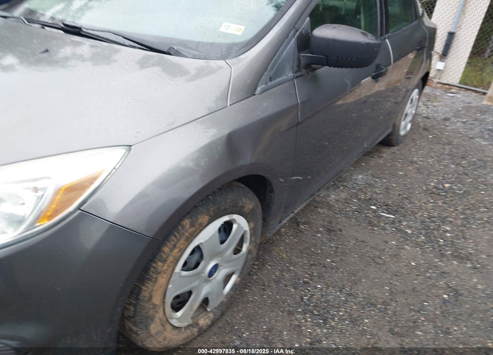 2013 FORD FOCUS VIN: 1FADP3E21DL207385
