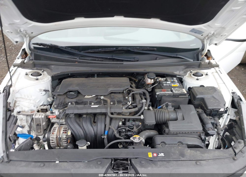2022 HYUNDAI ELANTRA VIN: 5NPLS4AG0NH061353