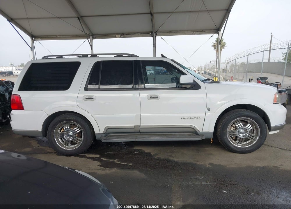 2003 LINCOLN NAVIGATOR VIN: 5LMFU28R53LJ18053