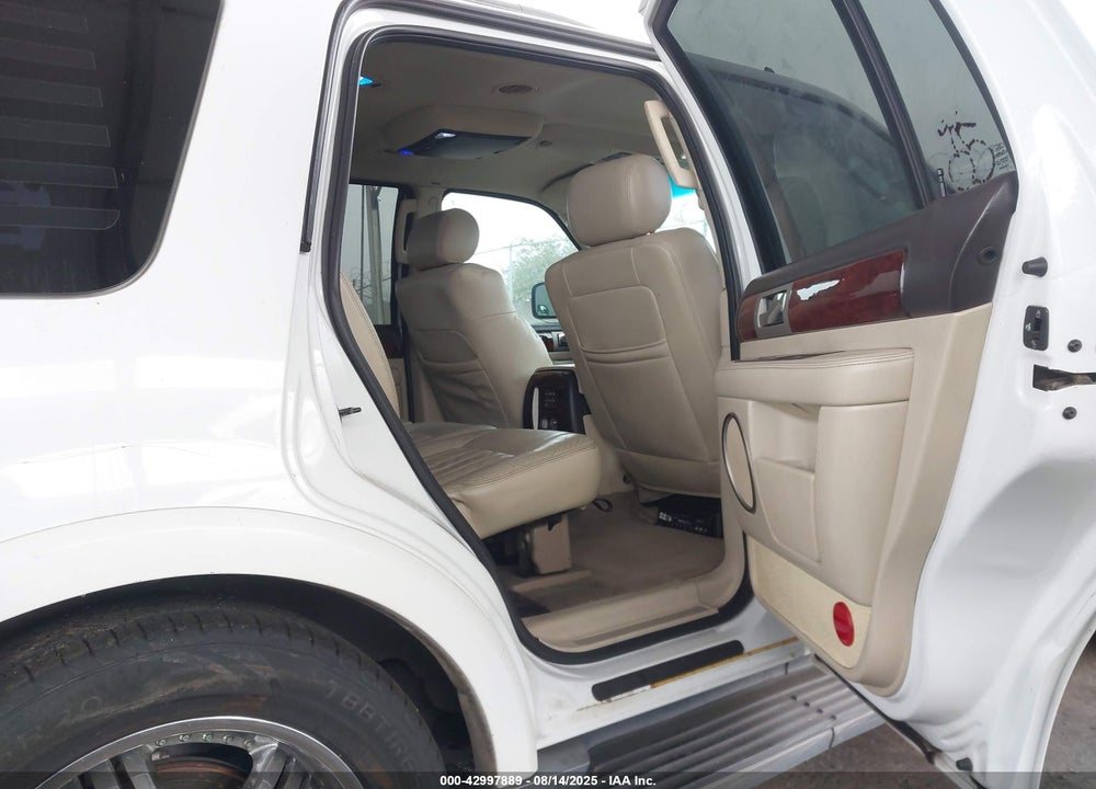 2003 LINCOLN NAVIGATOR VIN: 5LMFU28R53LJ18053