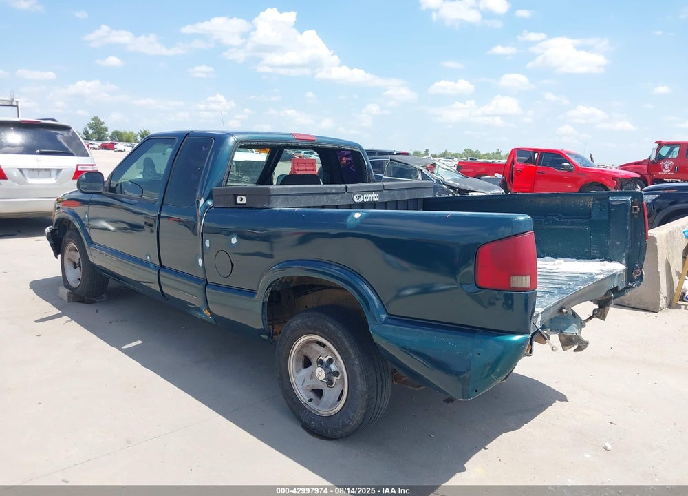 1997 CHEVROLET S-10 LS FLEETSIDE CMI VIN: 1GCCS1947V8156838