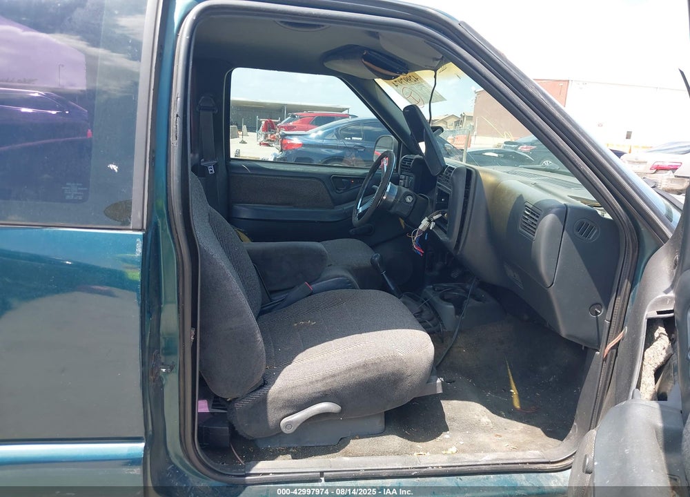 1997 CHEVROLET S-10 LS FLEETSIDE CMI VIN: 1GCCS1947V8156838