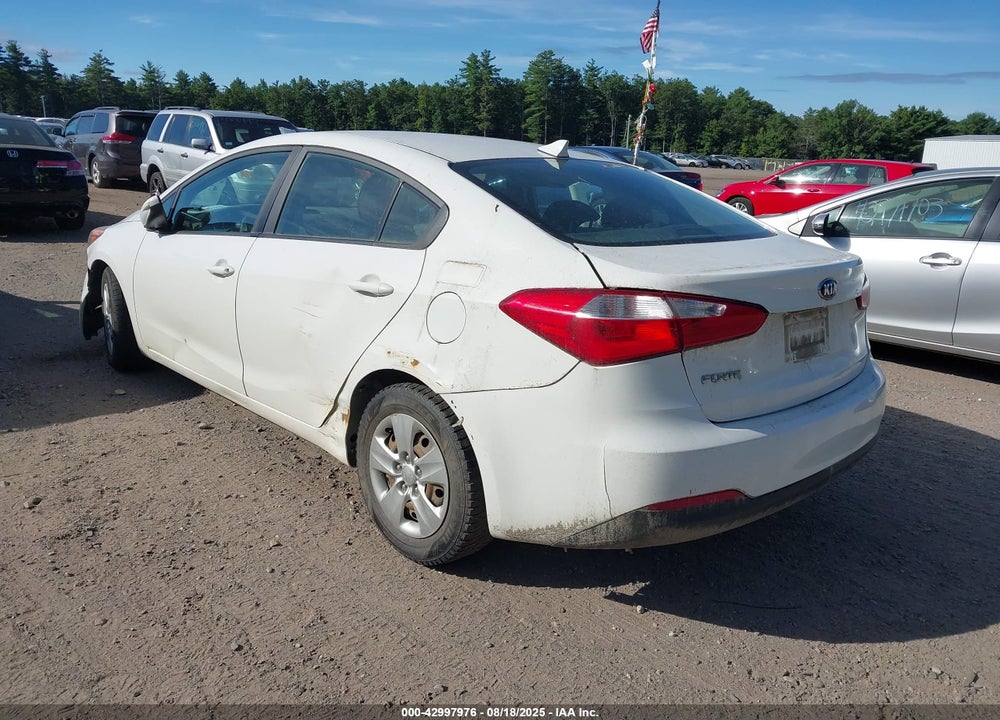 2016 KIA FORTE VIN: KNAFK4A66G5573039