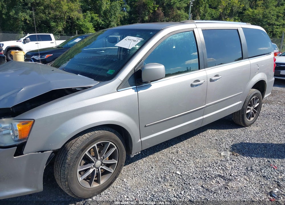 2017 DODGE GRAND CARAVAN SXT VIN: 2C4RDGCG4HR731125