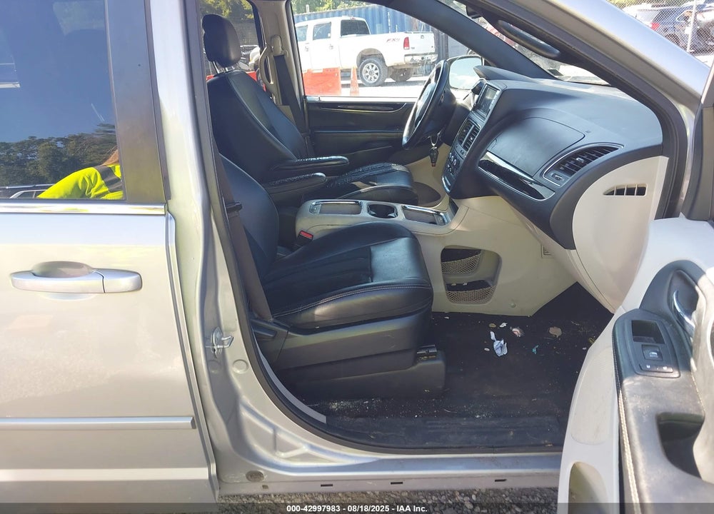 2017 DODGE GRAND CARAVAN SXT VIN: 2C4RDGCG4HR731125