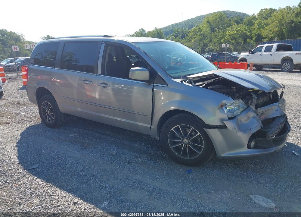 2017 DODGE GRAND CARAVAN SXT VIN: 2C4RDGCG4HR731125