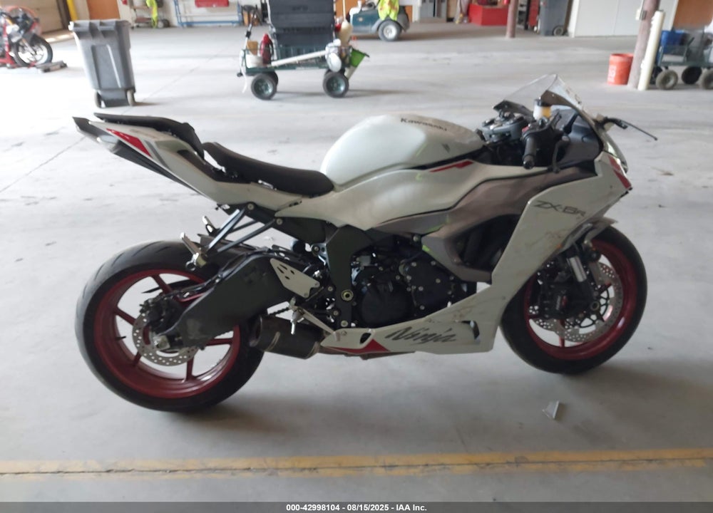 2025 KAWASAKI ZX636 K VIN: JKBZXJJ19SA026695