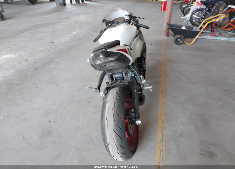 2025 KAWASAKI ZX636 K VIN: JKBZXJJ19SA026695