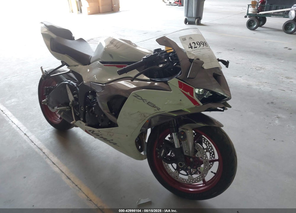 2025 KAWASAKI ZX636 K VIN: JKBZXJJ19SA026695