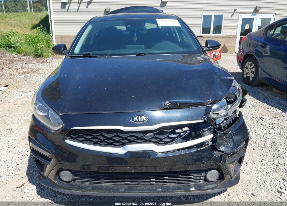 2021 KIA FORTE VIN: 3KPF24AD0ME411926