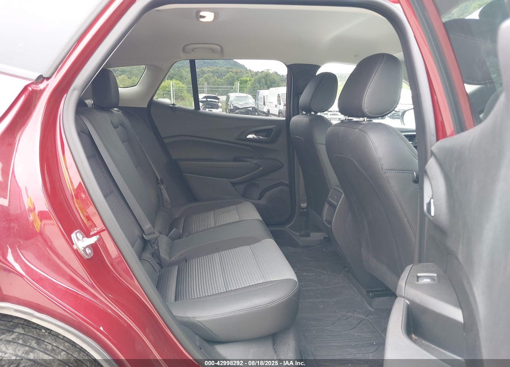 2025 CHEVROLET TRAX VIN: KL77LHEP6SC074497
