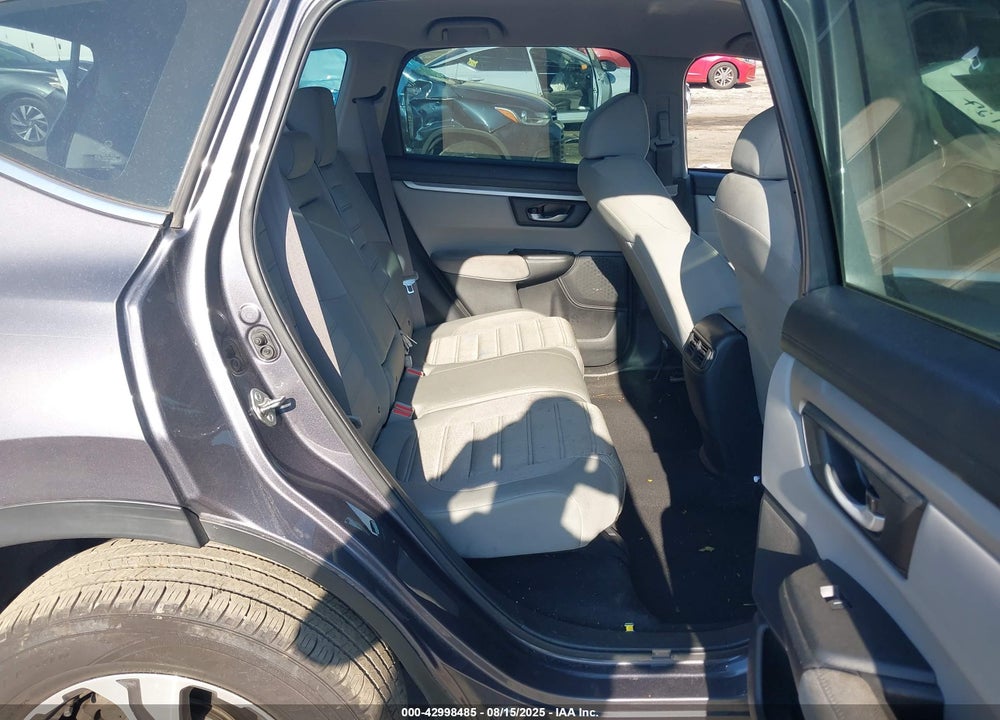 2017 HONDA CR-V LX VIN: 7FARW5H32HE001427