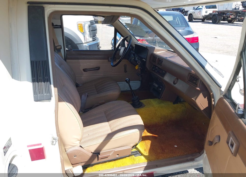 1984 TOYOTA PICKUP COMMERCIAL/CAMPER RN55 VIN: JT5RN55D6E0034478