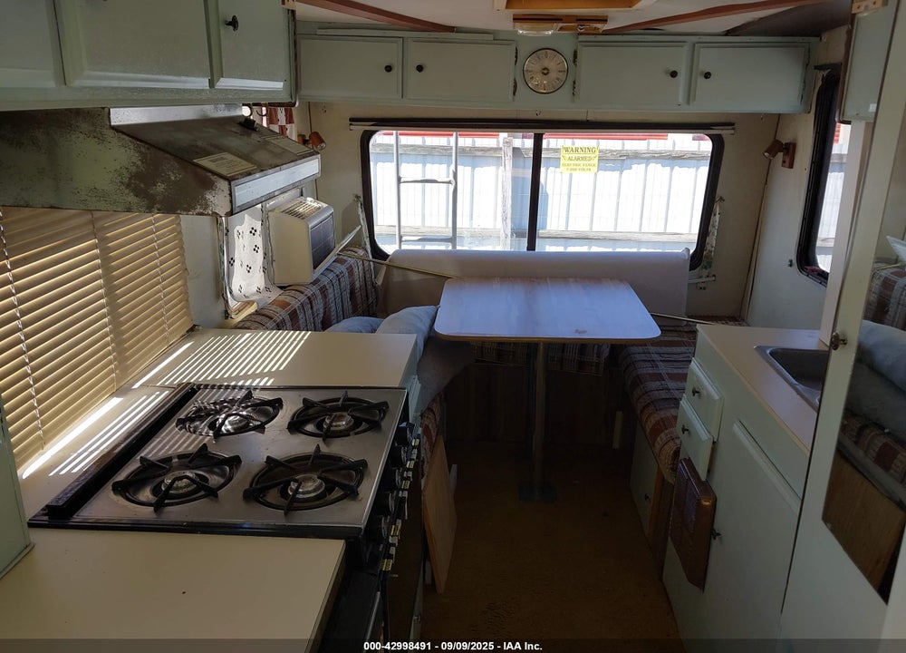1984 TOYOTA PICKUP COMMERCIAL/CAMPER RN55 VIN: JT5RN55D6E0034478