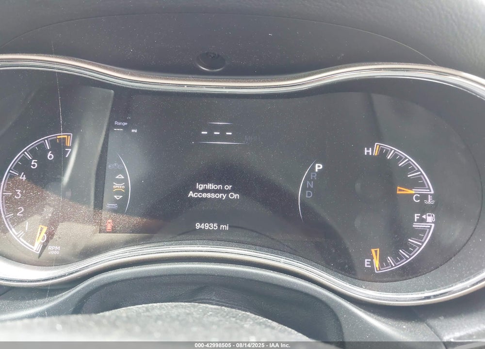 2017 JEEP GRAND CHEROKEE VIN: 1C4RJFBG6HC641682