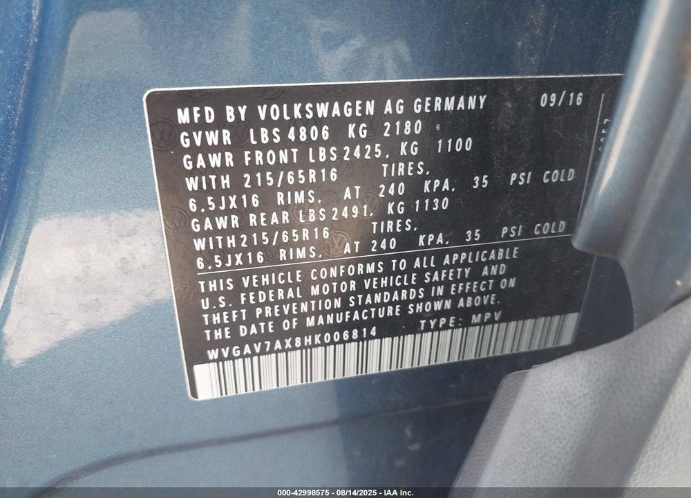 2017 VOLKSWAGEN TIGUAN VIN: WVGAV7AX8HK006814