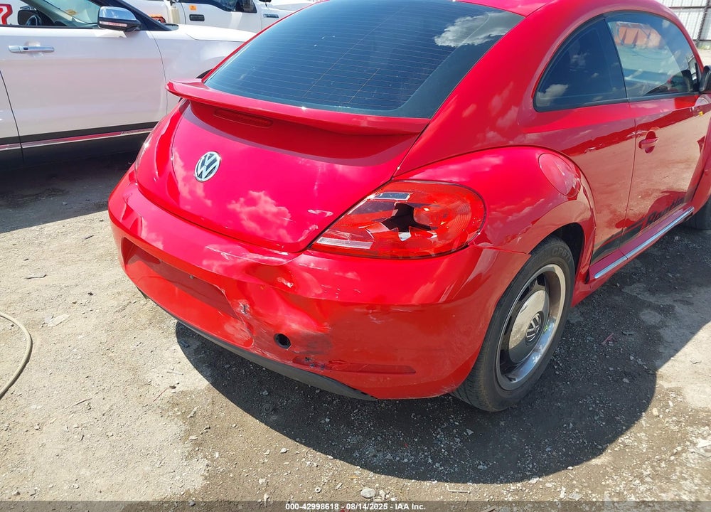 2013 VOLKSWAGEN BEETLE VIN: 3VWHX7ATXDM634268