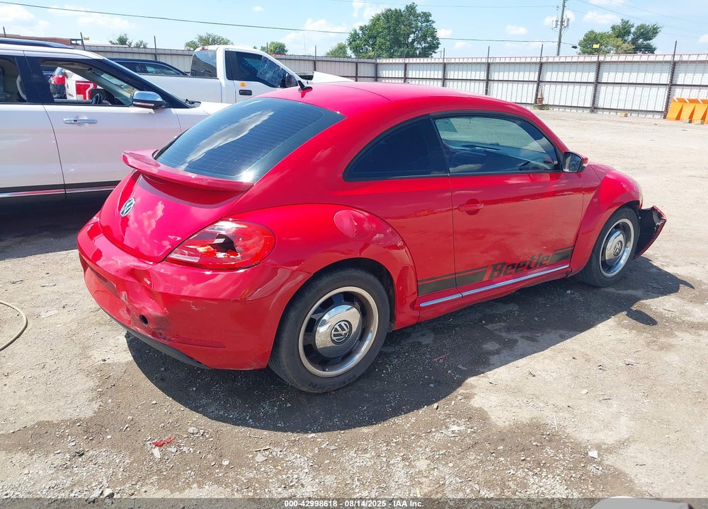 2013 VOLKSWAGEN BEETLE VIN: 3VWHX7ATXDM634268