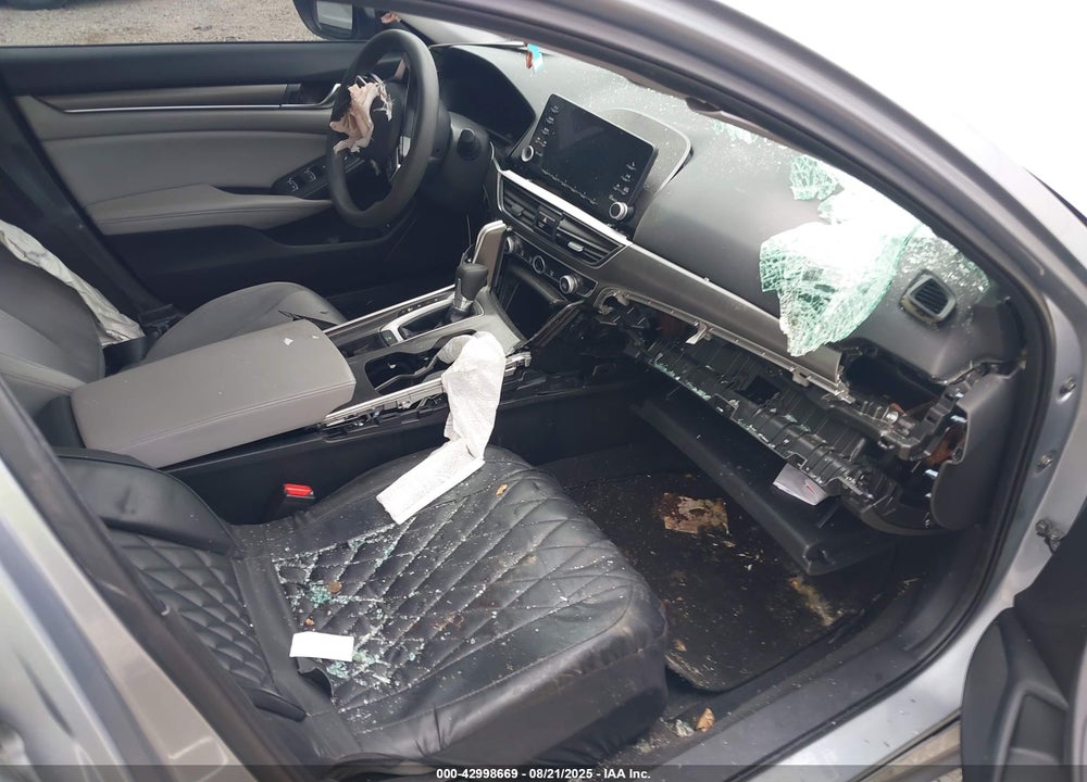 2018 HONDA ACCORD VIN: 1HGCV1F1XJA228654