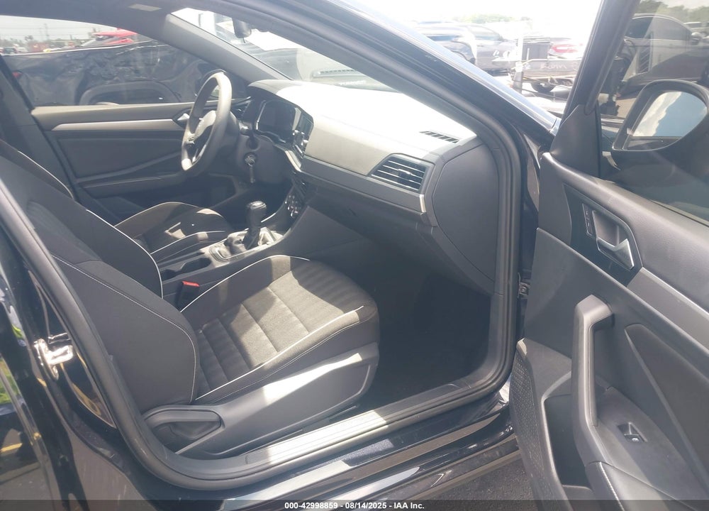2023 VOLKSWAGEN JETTA VIN: 3VWBM7BU6PM054039