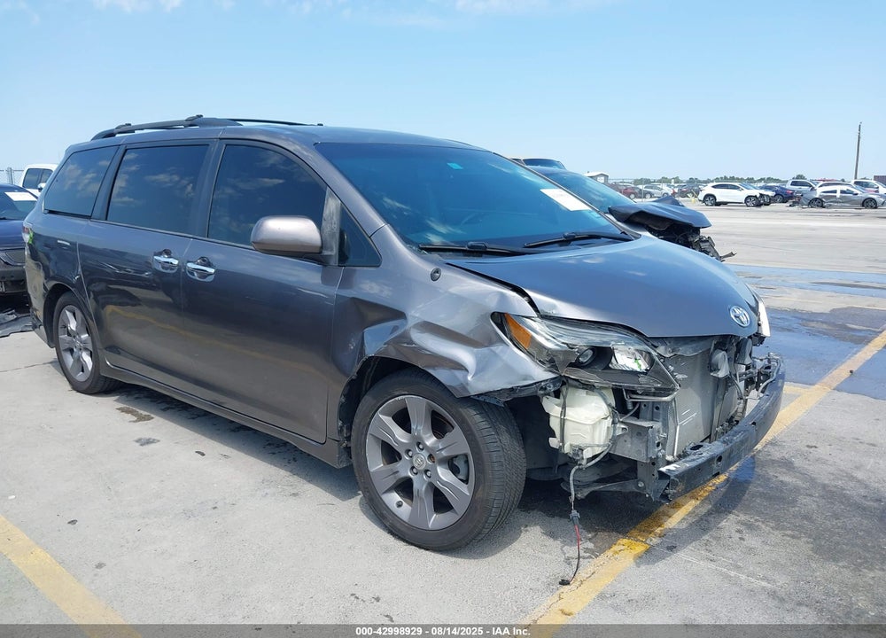 2014 TOYOTA SIENNA SE 8 PASSENGER VIN: 5TDXK3DC7ES487541