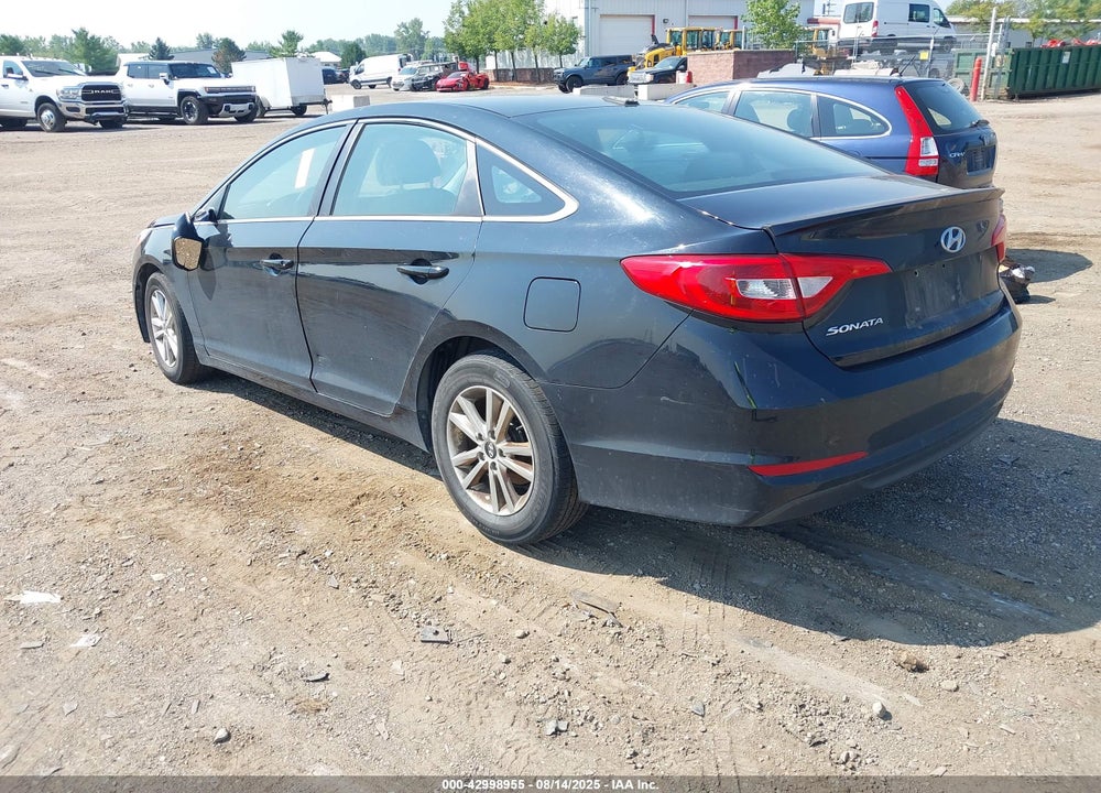 2015 HYUNDAI SONATA SE VIN: 5NPE24AF4FH237094