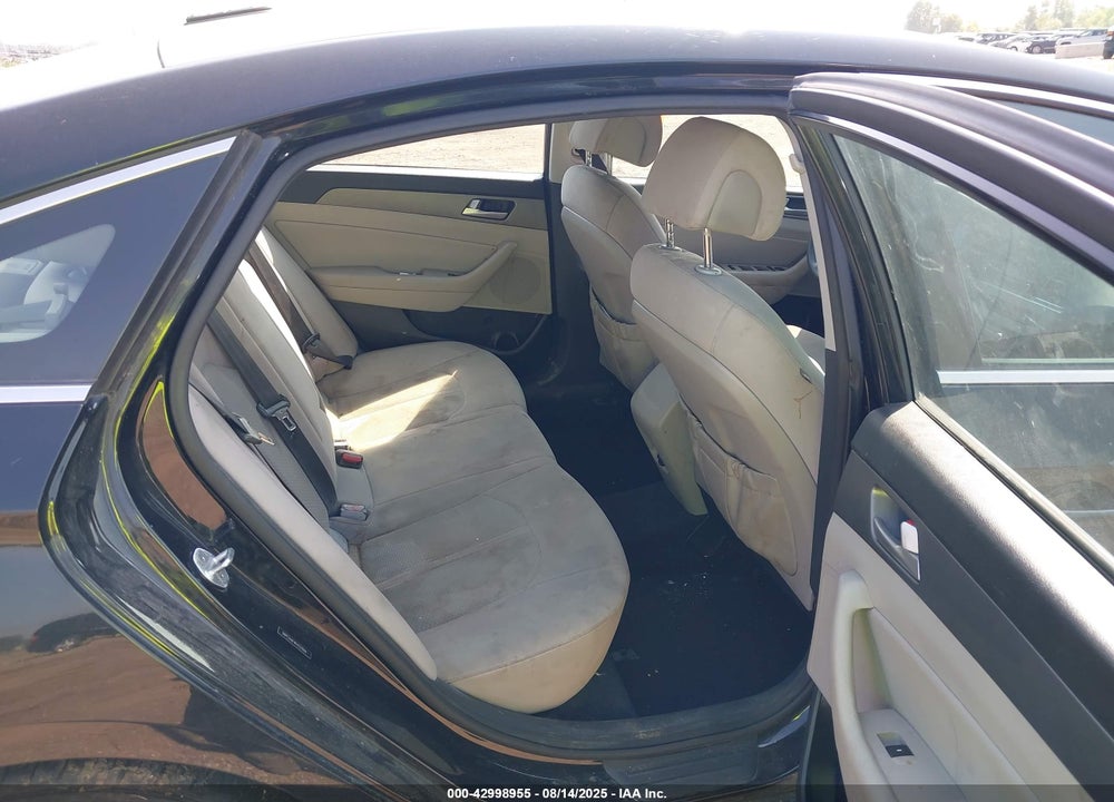 2015 HYUNDAI SONATA SE VIN: 5NPE24AF4FH237094