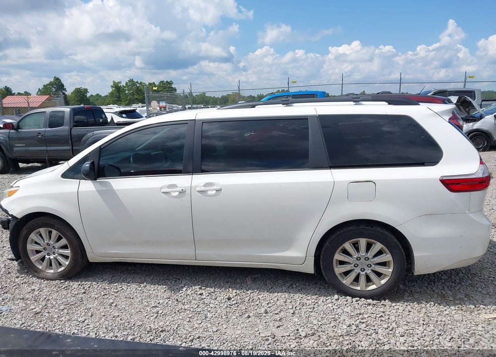 2015 TOYOTA SIENNA LE 7 PASSENGER VIN: 5TDJK3DC7FS125121