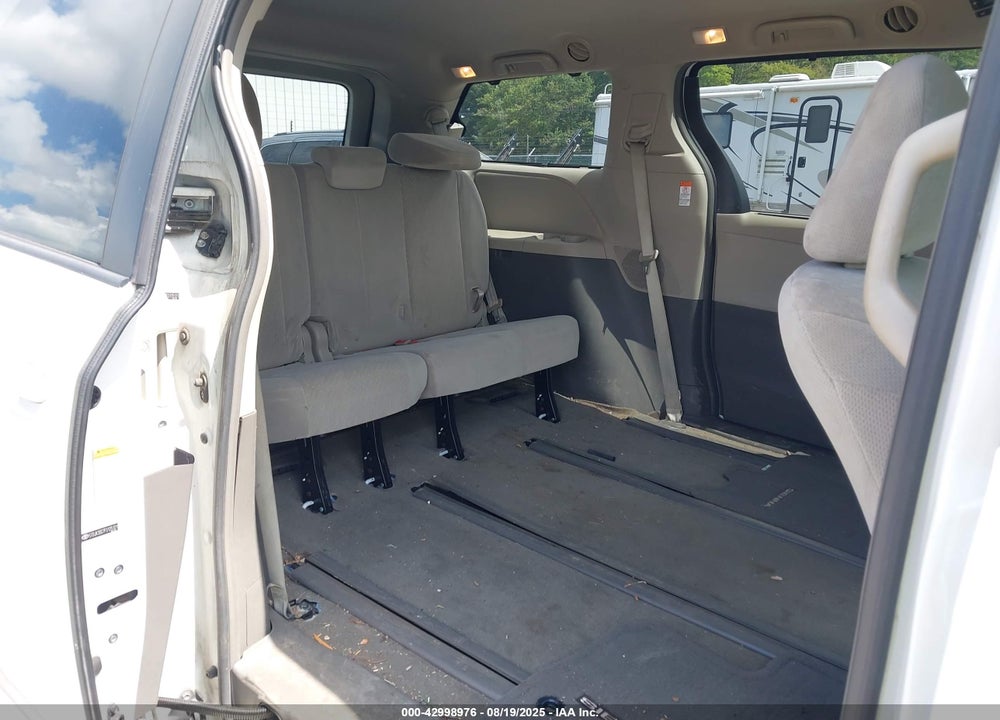 2015 TOYOTA SIENNA LE 7 PASSENGER VIN: 5TDJK3DC7FS125121