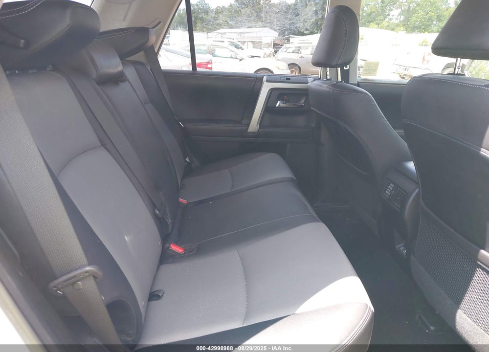 2022 TOYOTA 4RUNNER VIN: JTENU5JR0N6048666
