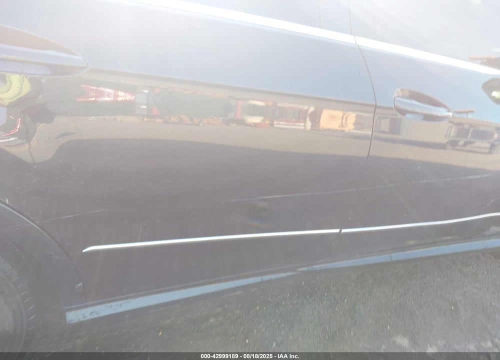 2011 MERCEDES-BENZ E-CLASS VIN: WDDHF8HB9BA430649