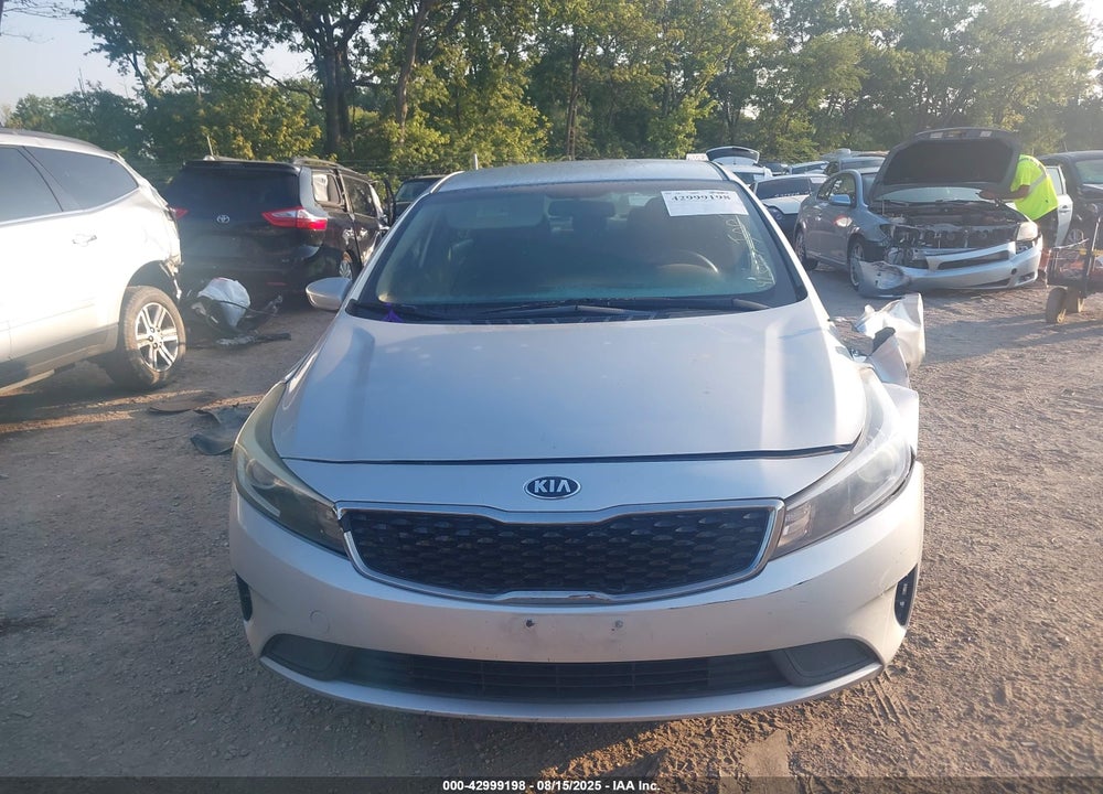 2017 KIA FORTE VIN: 3KPFK4A70HE065117