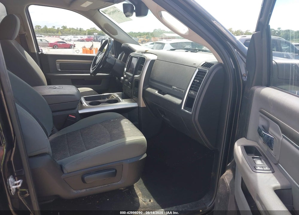 2018 RAM 1500 VIN: 3C6RR7LG8JG196966