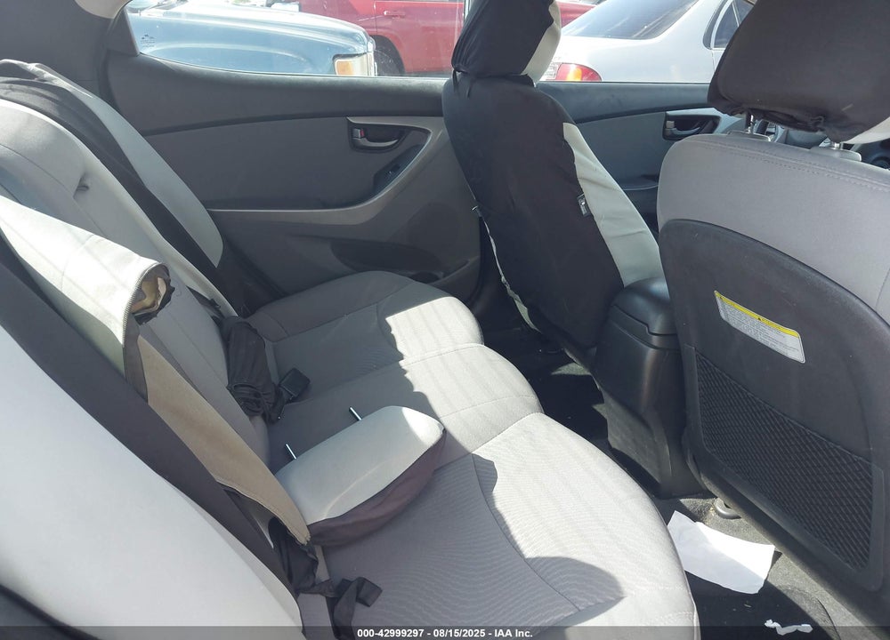 2015 HYUNDAI ELANTRA VIN: 5NPDH4AE4FH612287