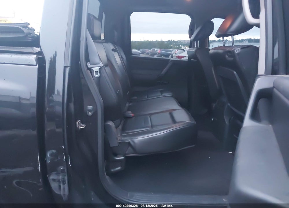 2011 NISSAN TITAN VIN: 1N6AA0EC1BN308804