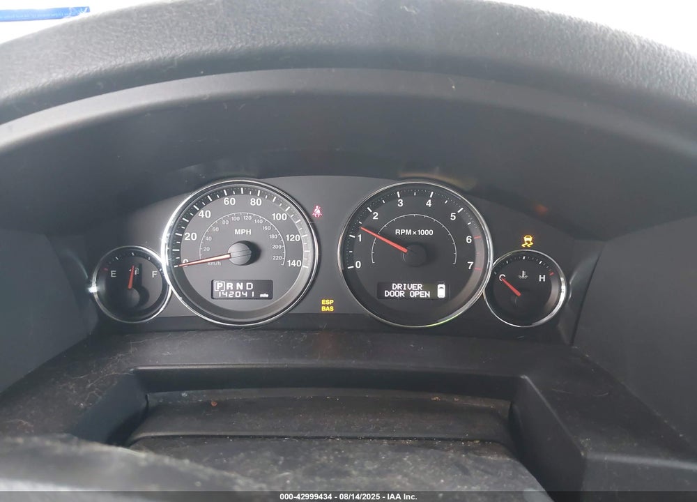 2008 JEEP COMMANDER SPORT VIN: 1J8HH48K08C220430
