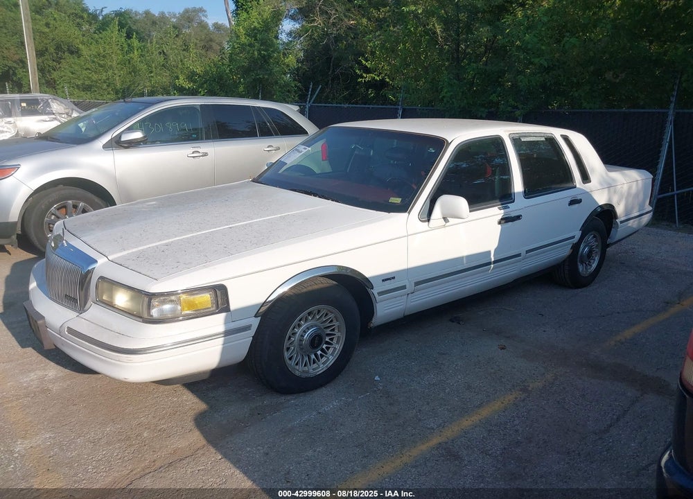 1995 LINCOLN TOWN CAR EXECUTIVE VIN: 1LNLM81W4SY649688