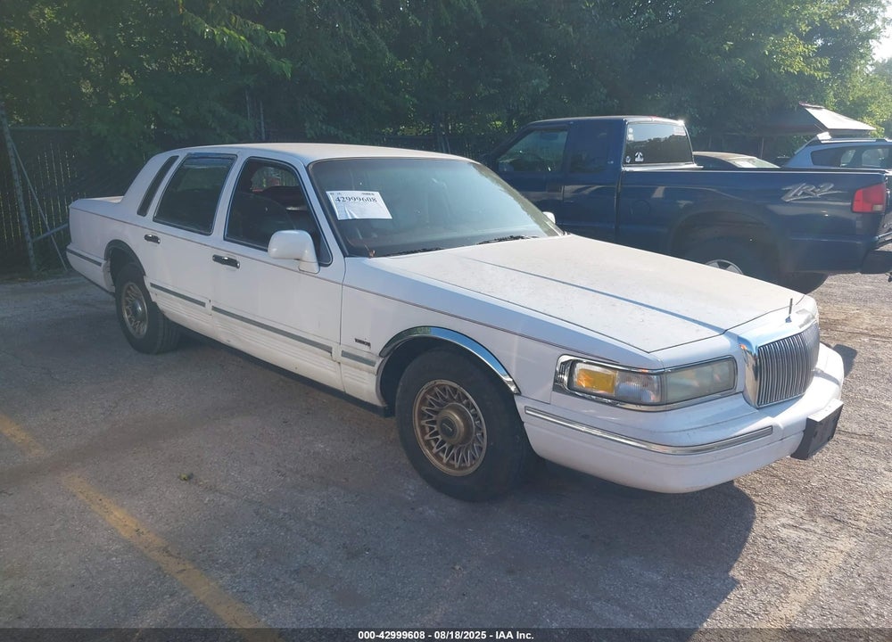 1995 LINCOLN TOWN CAR EXECUTIVE VIN: 1LNLM81W4SY649688