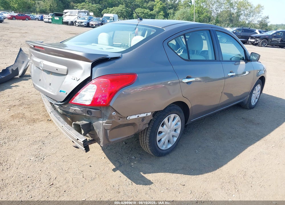2015 NISSAN VERSA VIN: 3N1CN7AP4FL814041