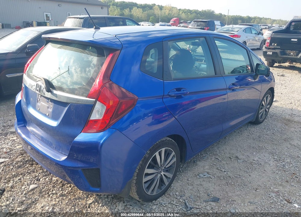 2015 HONDA FIT VIN: 3HGGK5H82FM706703