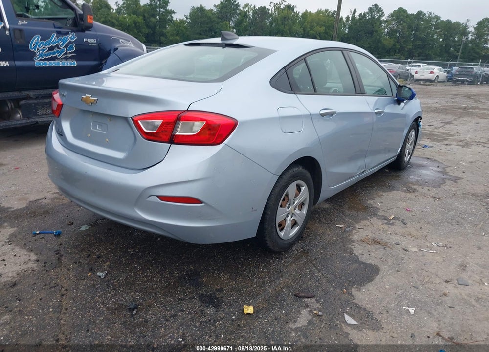 2018 CHEVROLET CRUZE VIN: 1G1BC5SM2J7220173